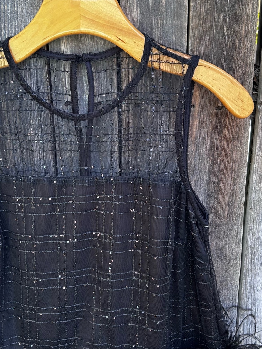NWT Raisonnel Luxe Feather Trim Sequin Mesh Top Black S - Picture 8 of 16